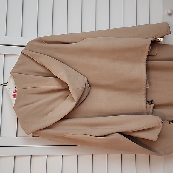 Ann Klein Suit - Picture 3 of 5